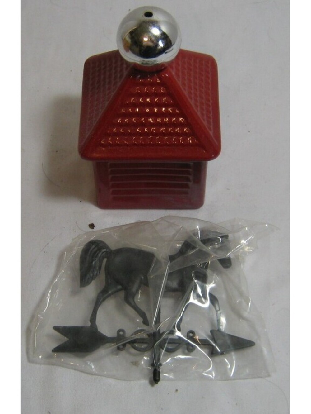 Vintage Avon Weather Vane Wild Country After Shave 4 oz EMPTY Decanter with Box